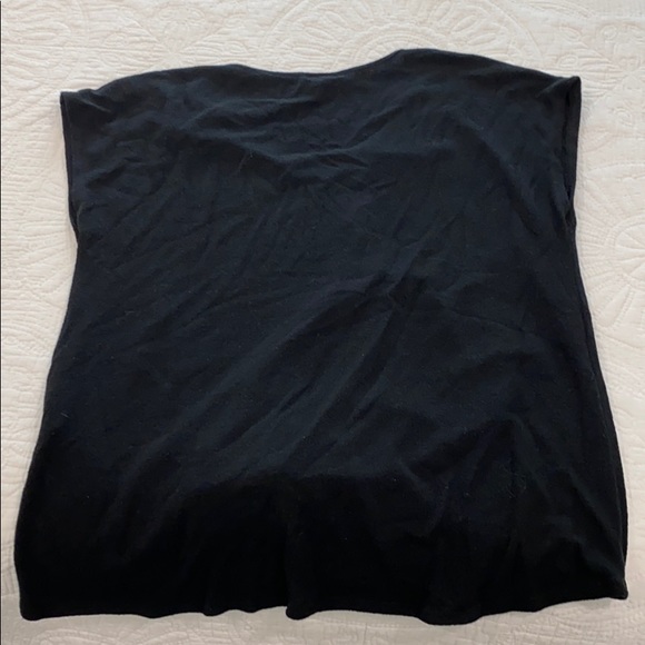 Black tshirt - Picture 4 of 4